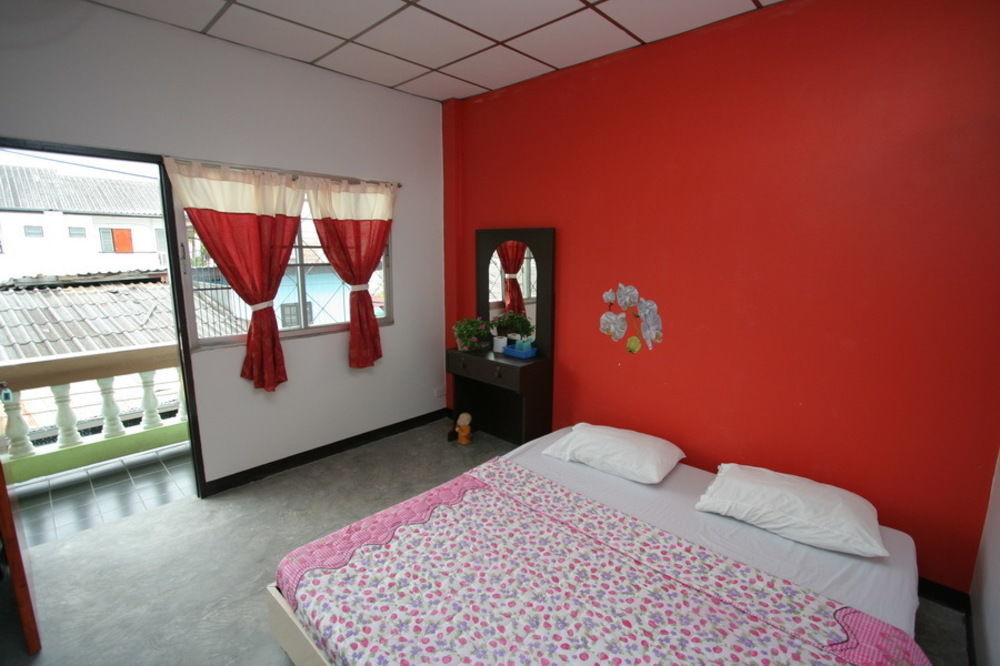 Thailand Guest House Chiang Mai Bagian luar foto