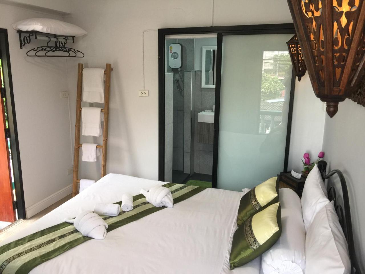 Thailand Guest House Chiang Mai Bagian luar foto